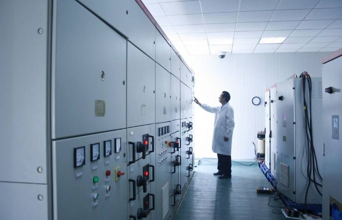 影響軍工變壓器絕緣性能的主要因素